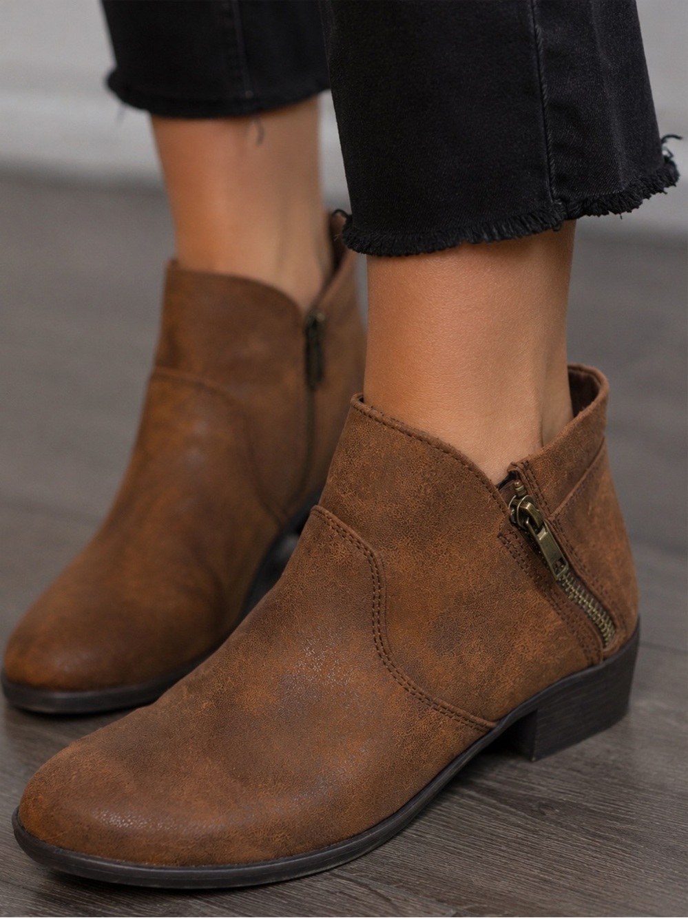 Sun + Stone Brown Ankle Booties Size 7M Low Heel Side Zip Western Casual Boots